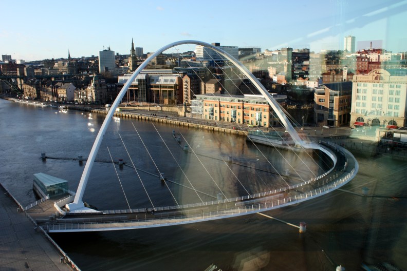 Gateshead_Millennium_Bridge